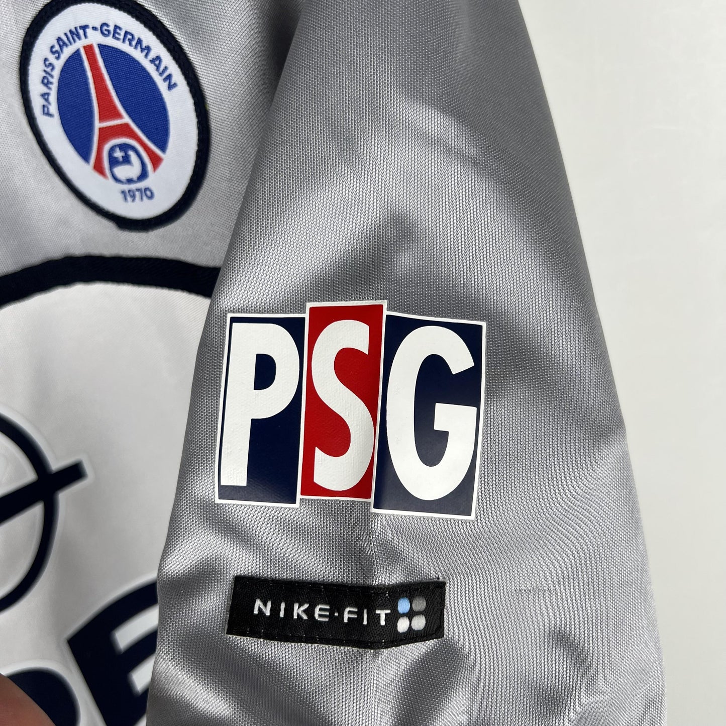 Paris Saint-Germain 1999–2000 Retro Away Shirt
