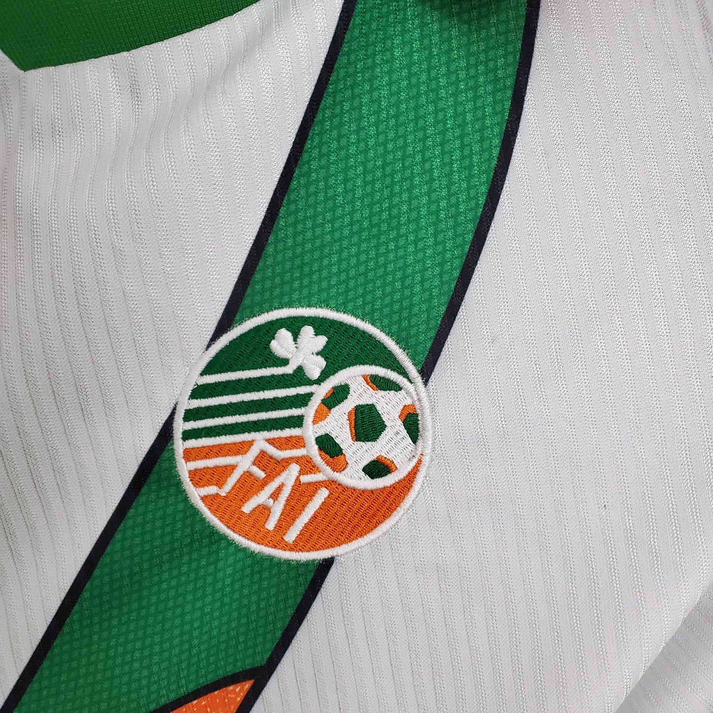 Ireland 1995–1996 Retro Third Shirt