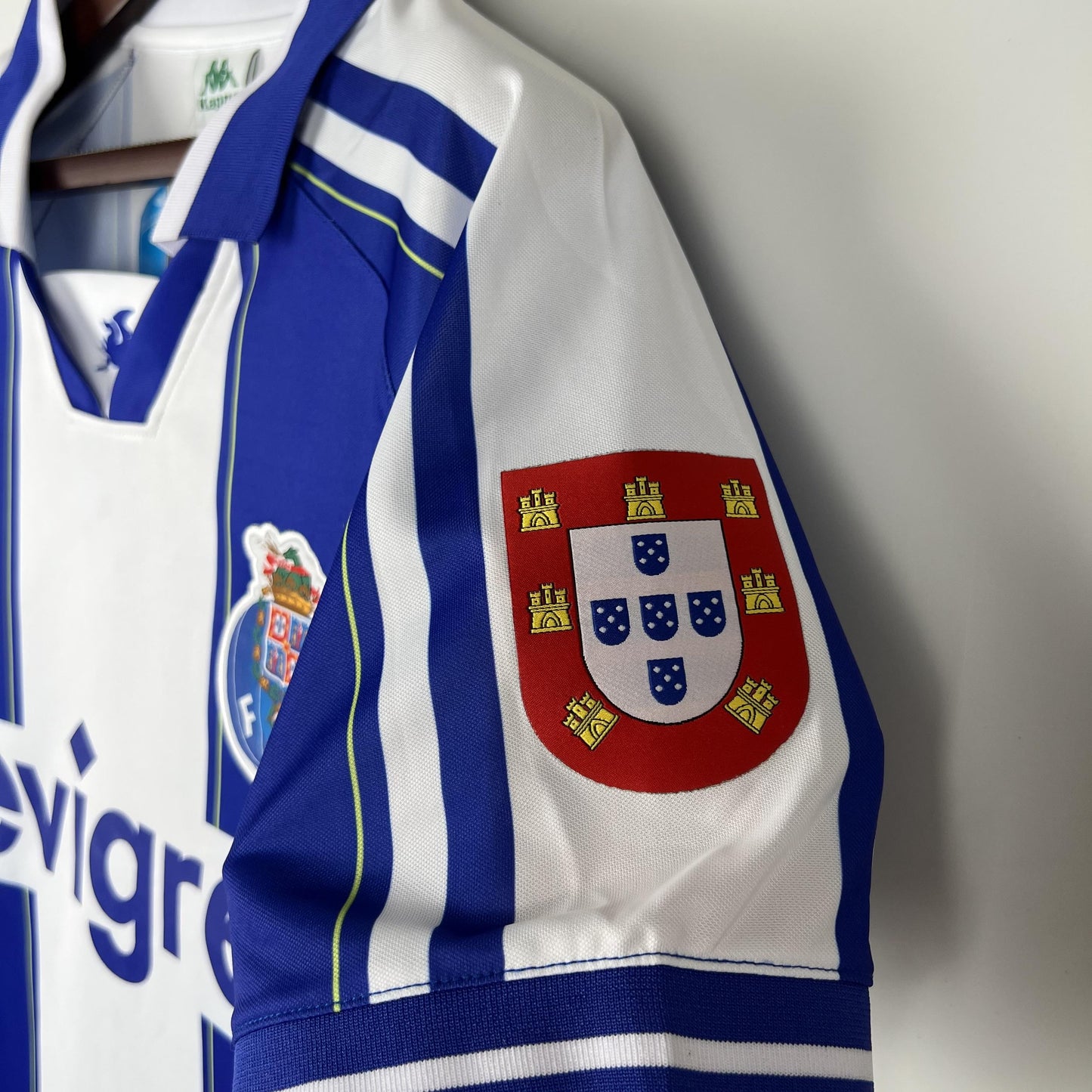 FC Porto 1998–1999 Retro Home Shirt – A Symbol of Portuguese Dominance