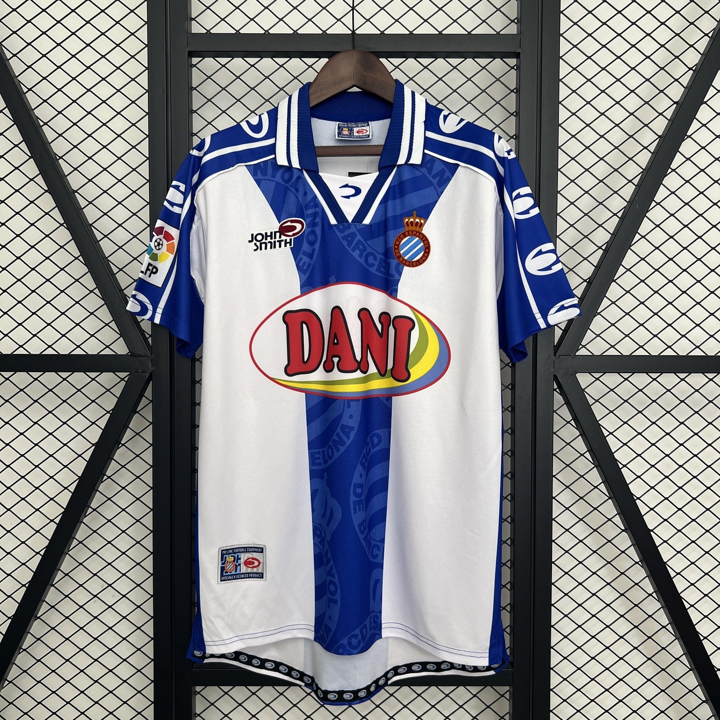 RCD Espanyol 1999–2000 Retro Home Shirt – A Tribute to Catalan Pride and Resilience