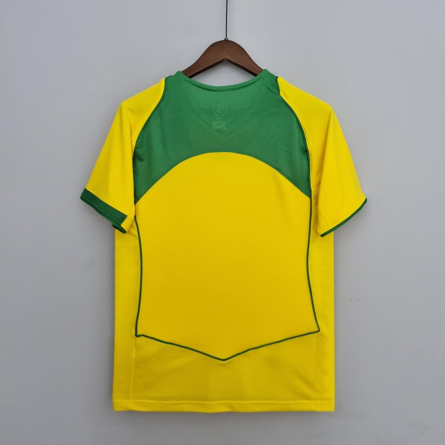 Brazil 2004–2006 Home Retro Shirt – Samba Style and World Champion Swagger