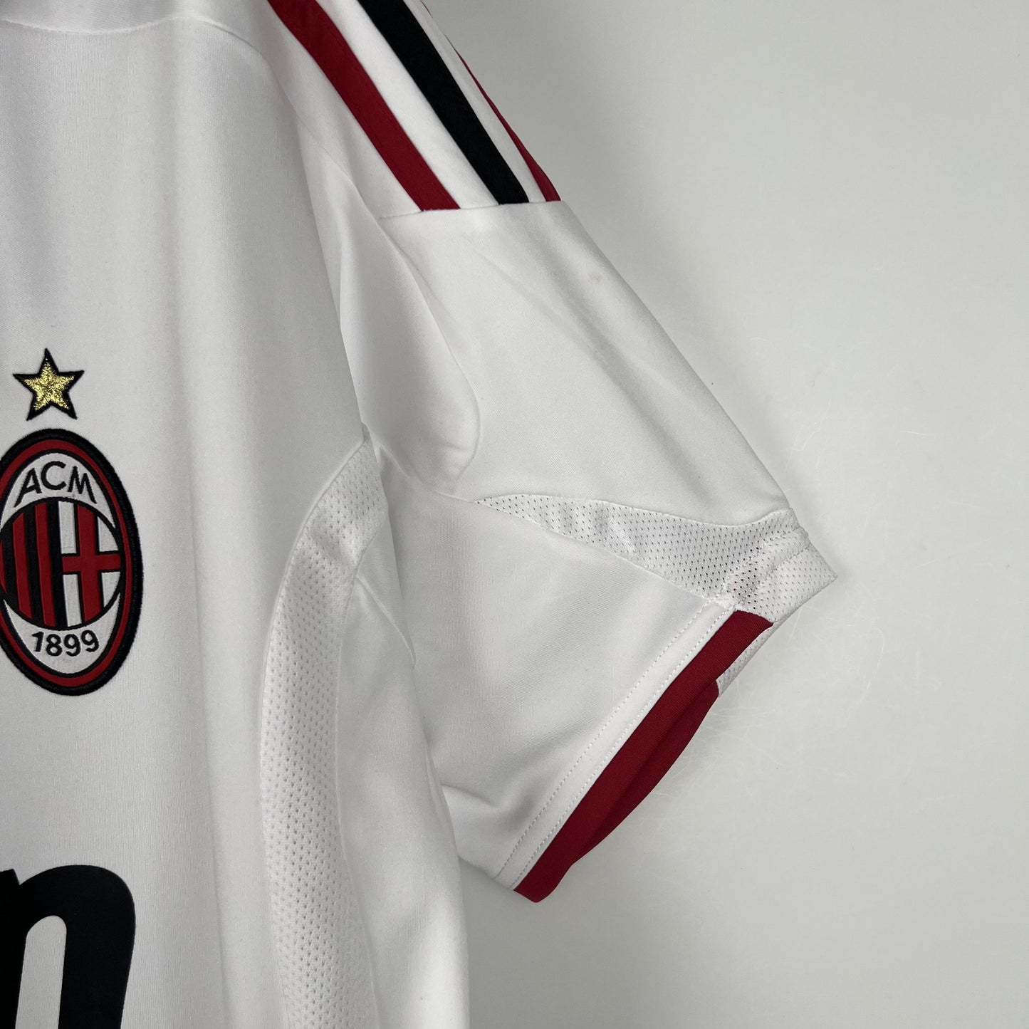 AC Milan 2009–2010 Retro Away Shirt