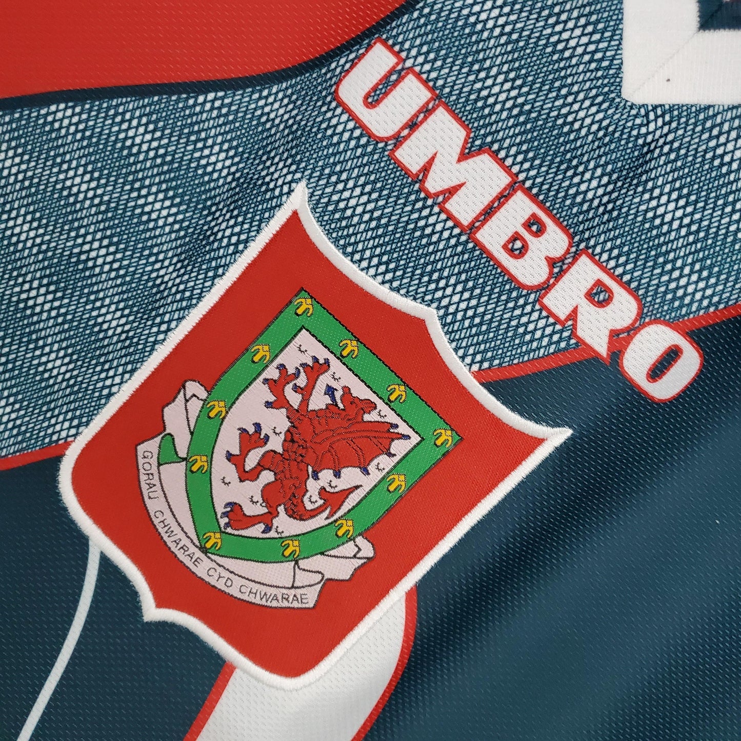Wales 1994–1995 Retro Away Shirt