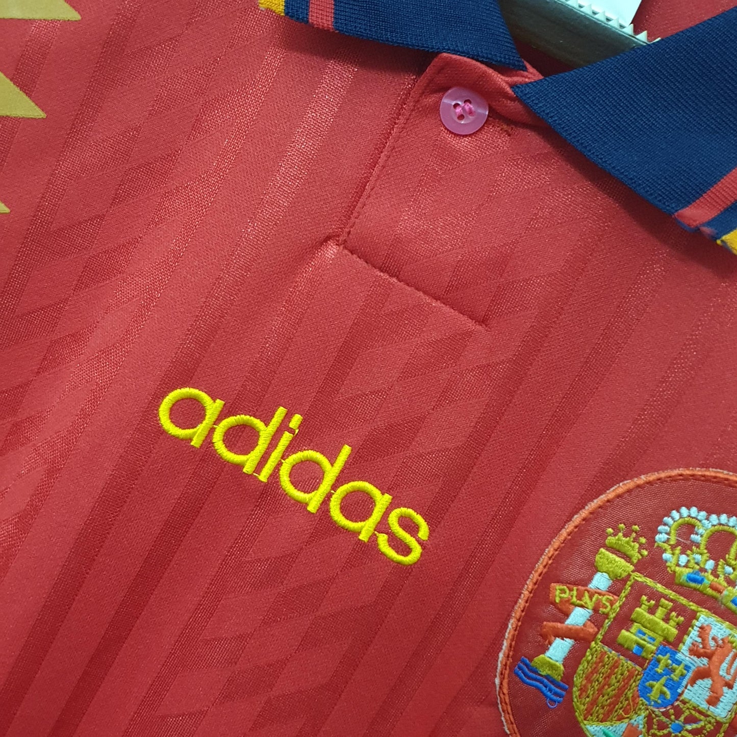 Spain 1994 Retro Home Shirt – La Roja’s 90s Flair