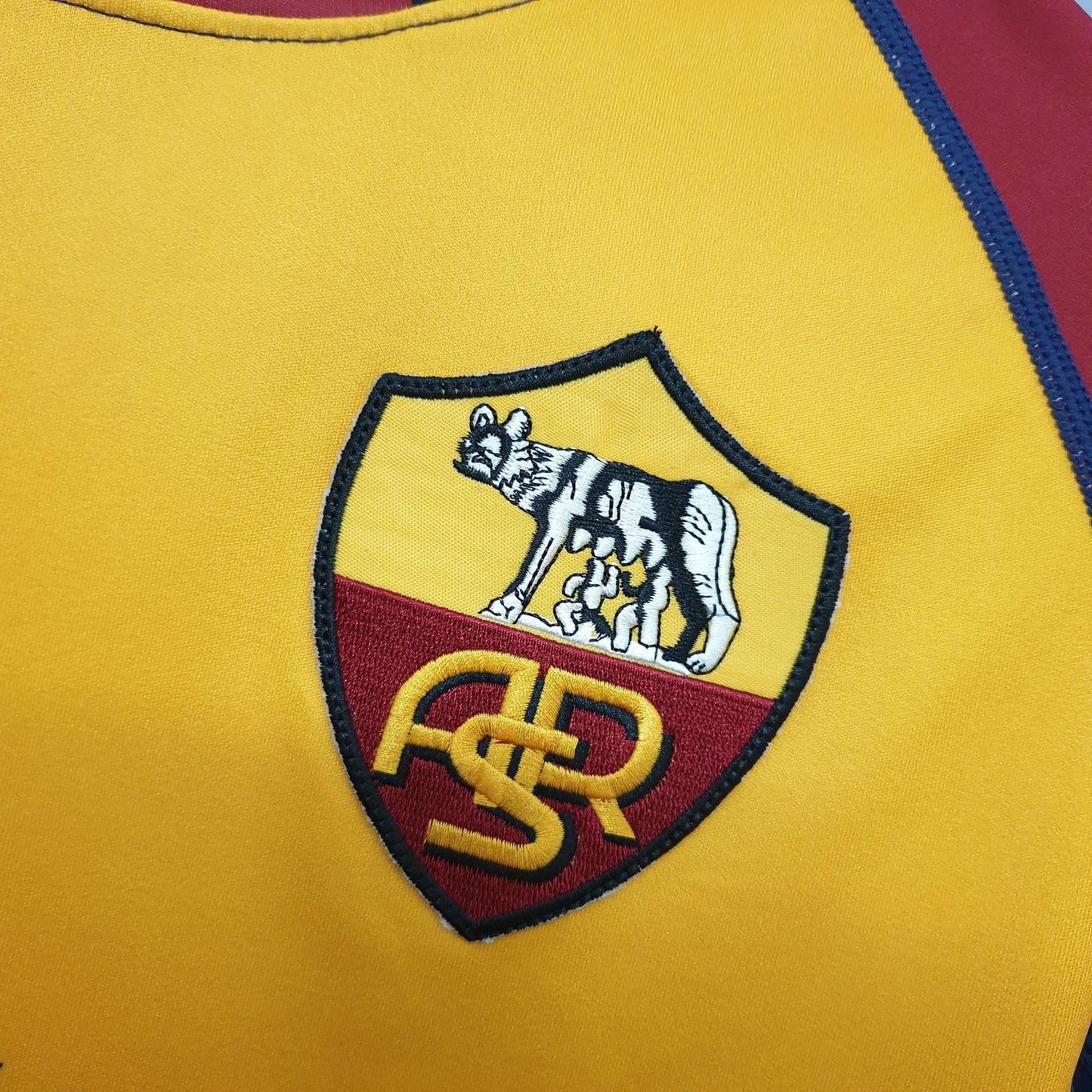 AS Roma 2001–2002 Home Retro Shirt – Relive the Scudetto Glory Era