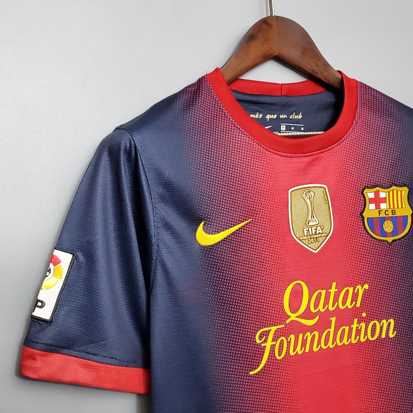 Barcelona 2012–2013 Retro Home Shirt – Mes que un Club, Mes que um Design