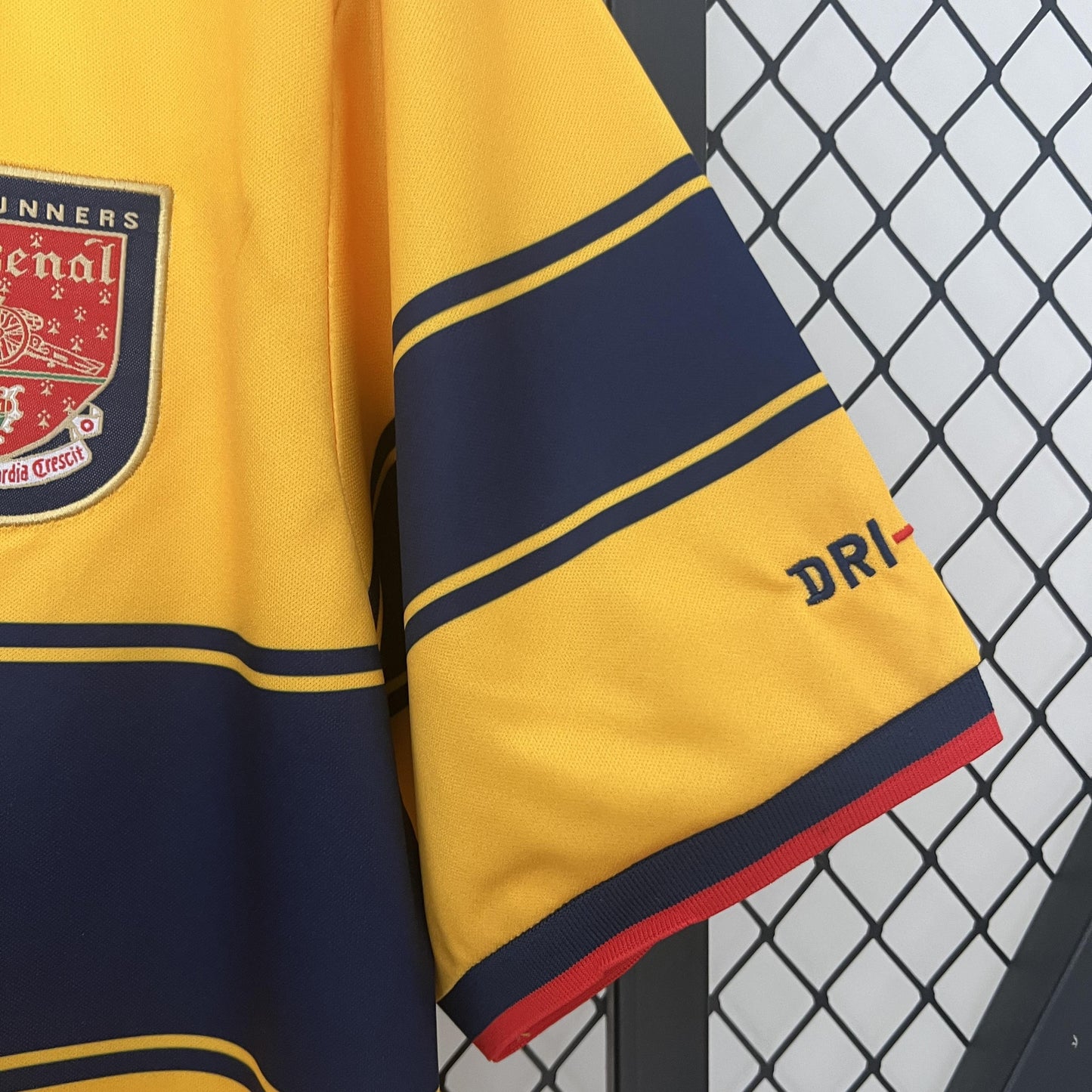 Arsenal 1997–1999 Retro Away Shirt
