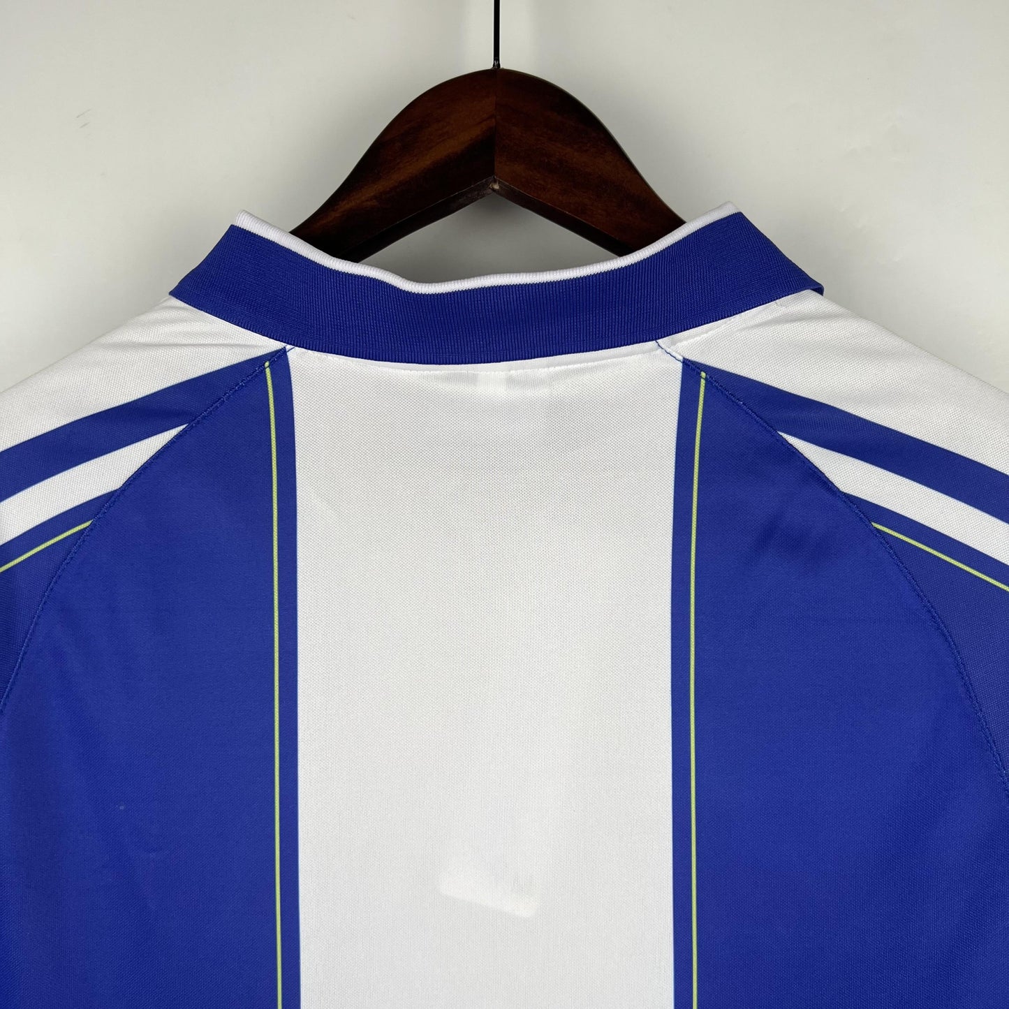 FC Porto 1998–1999 Retro Home Shirt – A Symbol of Portuguese Dominance