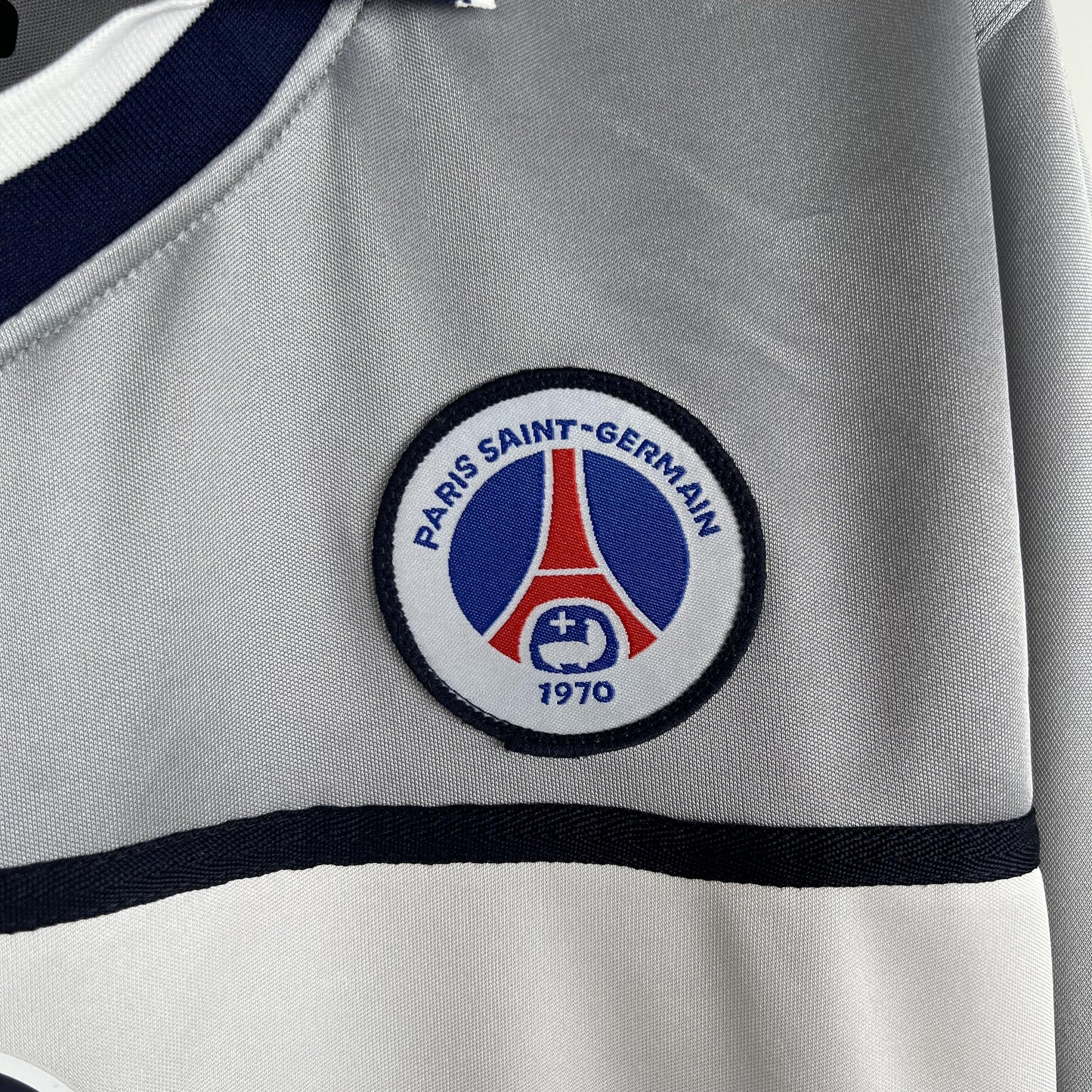 Paris Saint-Germain 1999–2000 Retro Away Shirt