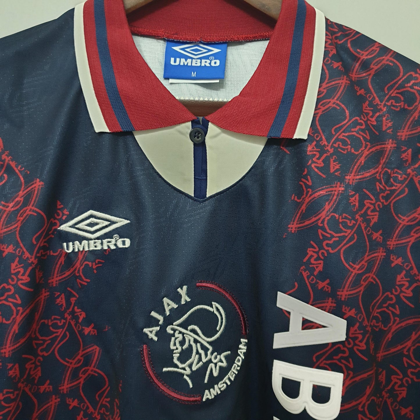 Ajax 1994/1995 Retro Away Shirt – Relive a Golden Era