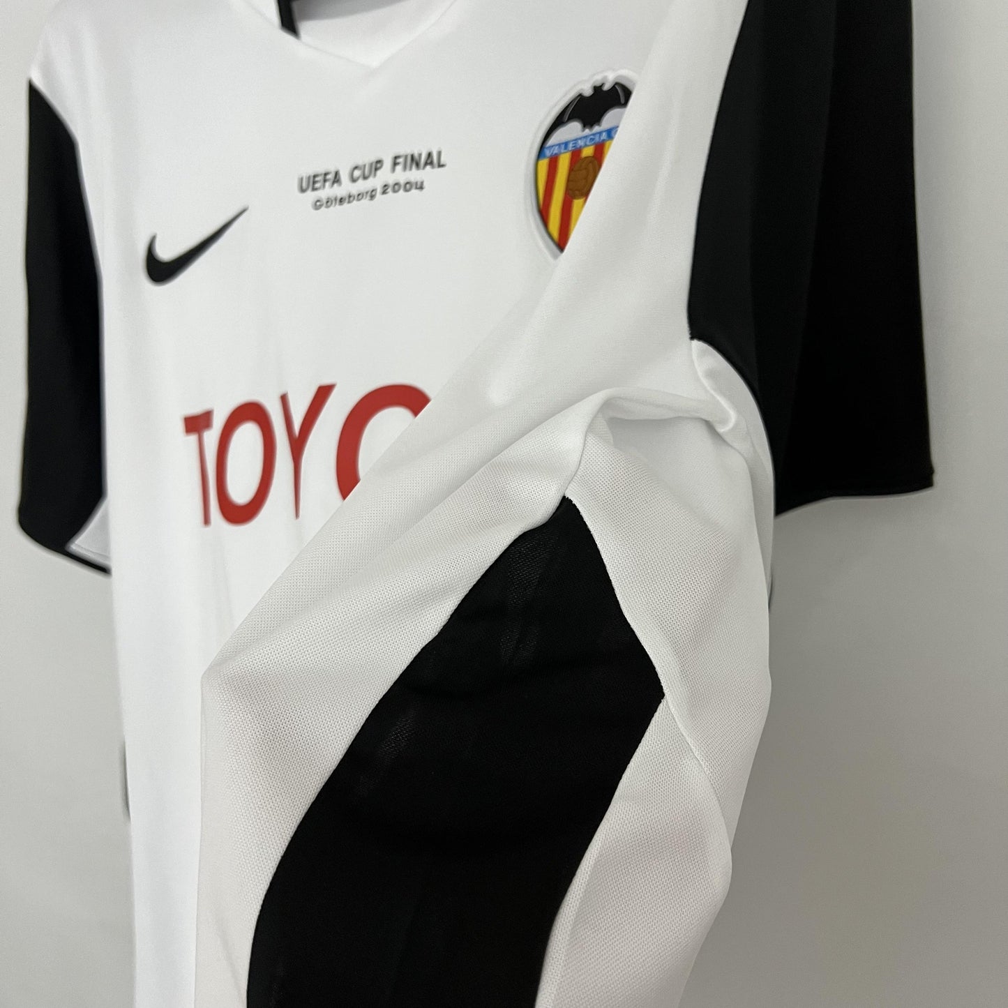 Valencia 2003–2004 Retro Home Shirt – The Double-Winning Glory