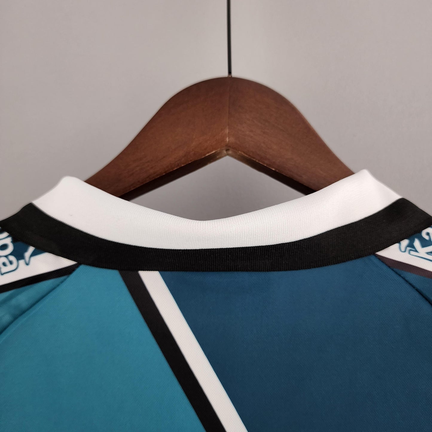 Real Betis 1995–1997 Retro Away Shirt