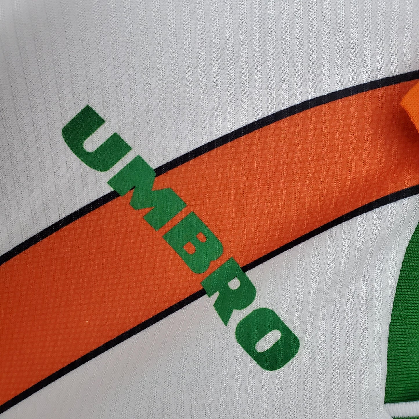 Ireland 1995–1996 Retro Third Shirt