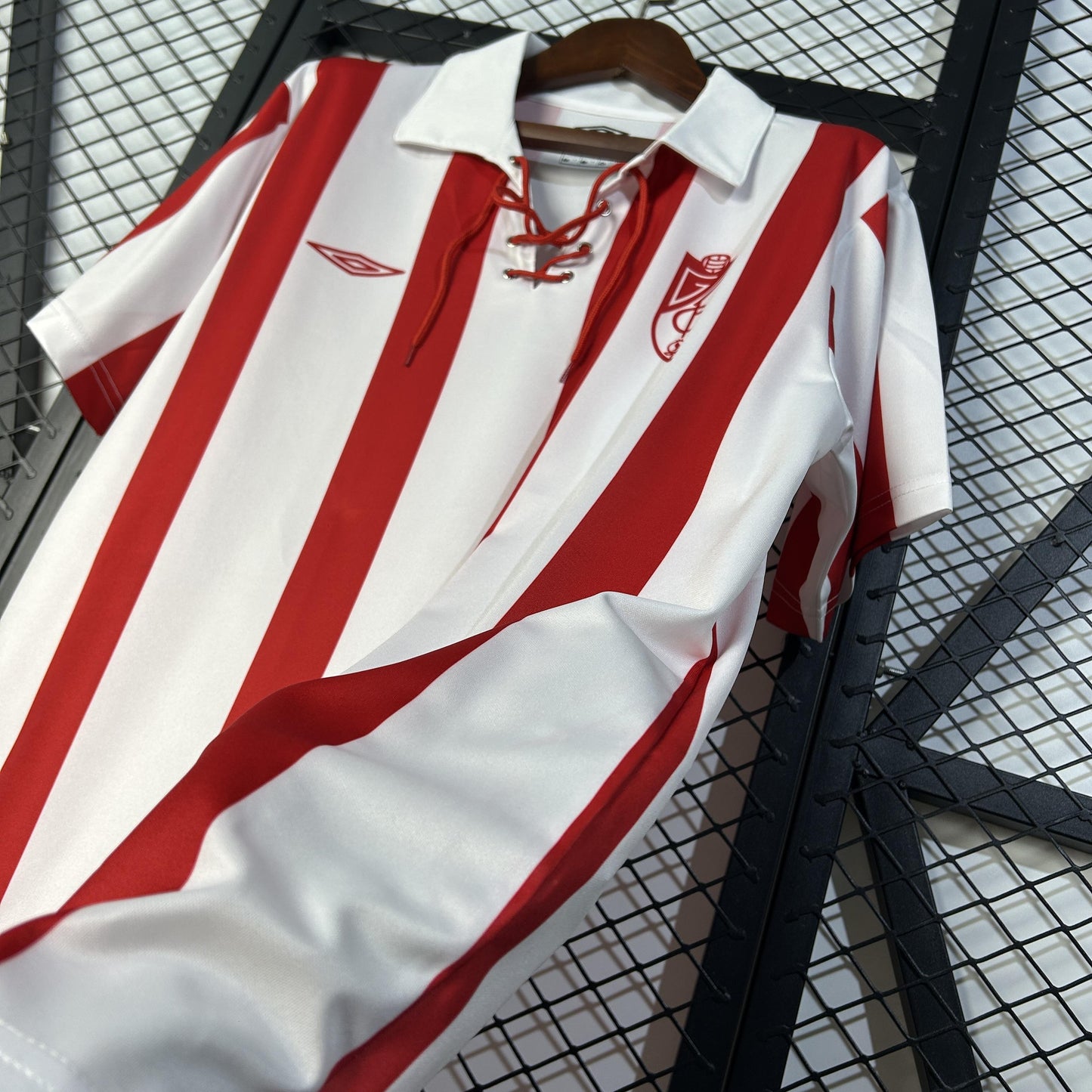 Granada 2005–2006 Retro Home Shirt