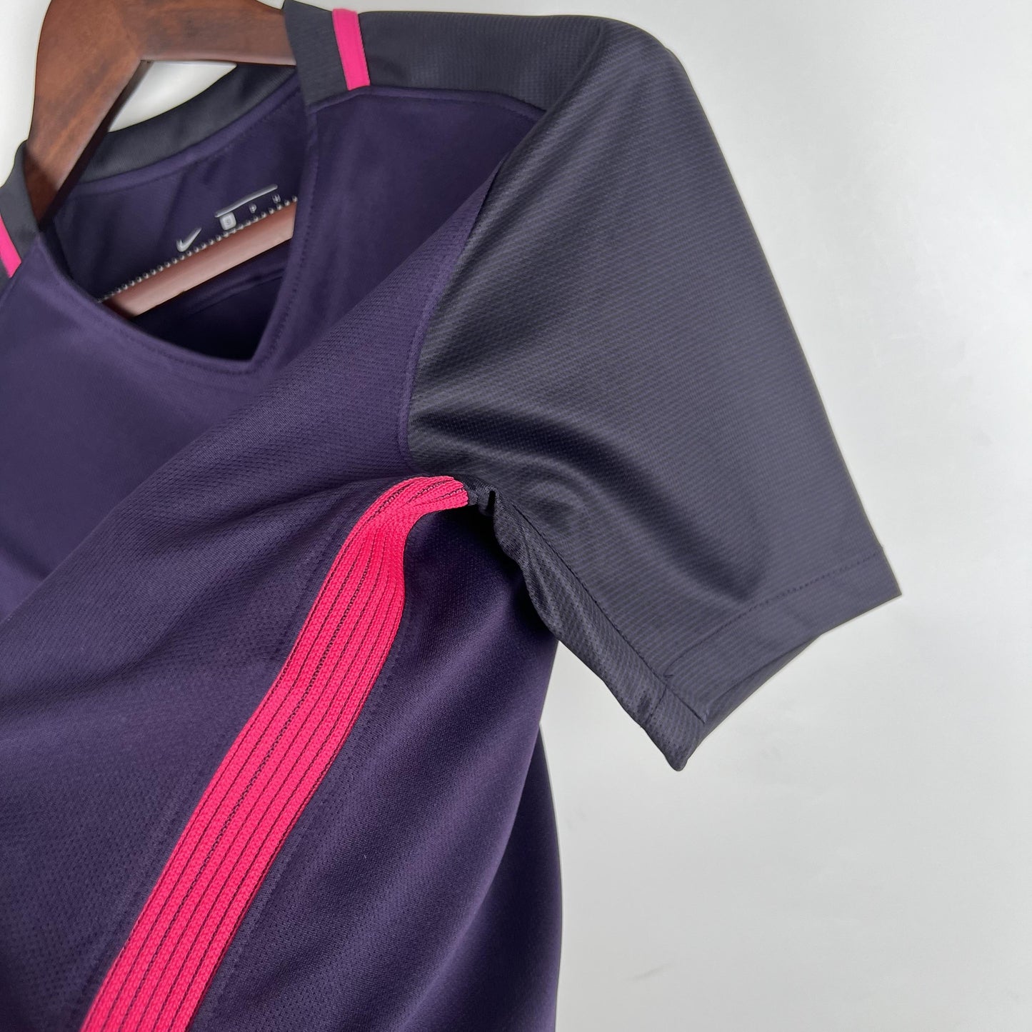 Barcelona 2016–2017 Retro Away Shirt – Bold in Purple, Brilliant on the Pitch