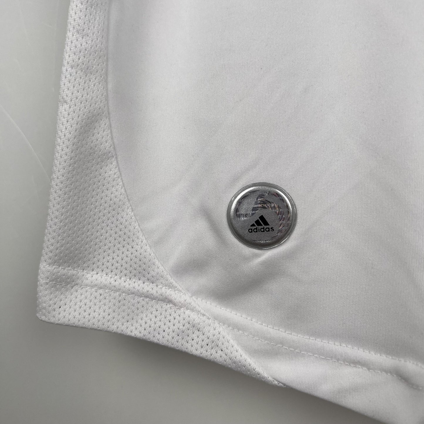 AC Milan 2009–2010 Retro Away Shirt
