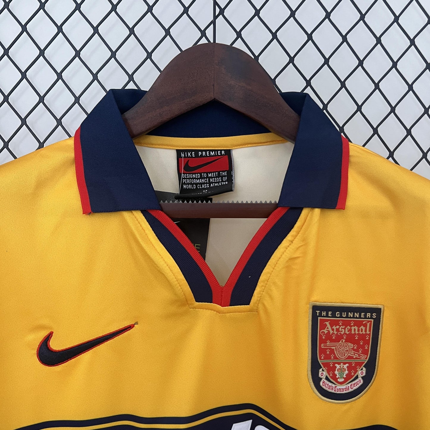 Arsenal 1997–1999 Retro Away Shirt