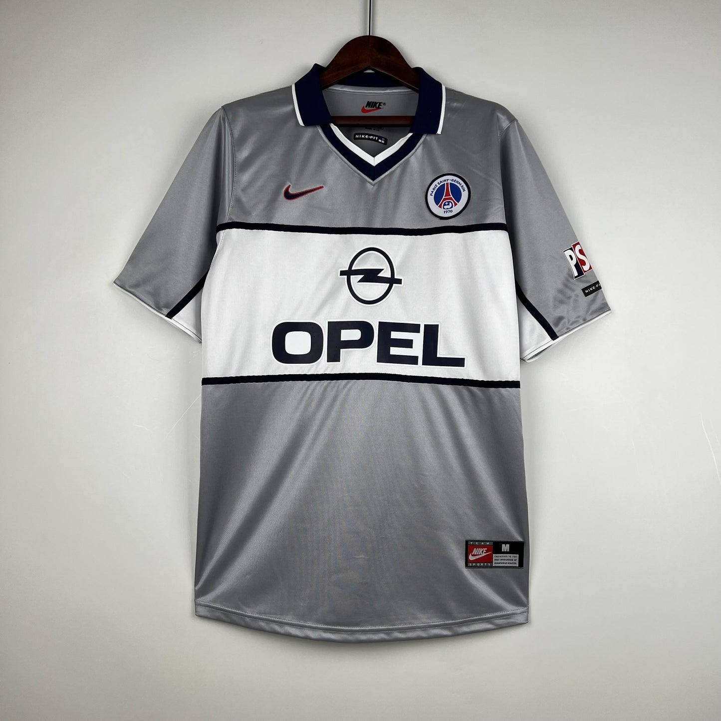 Paris Saint-Germain 1999–2000 Retro Away Shirt