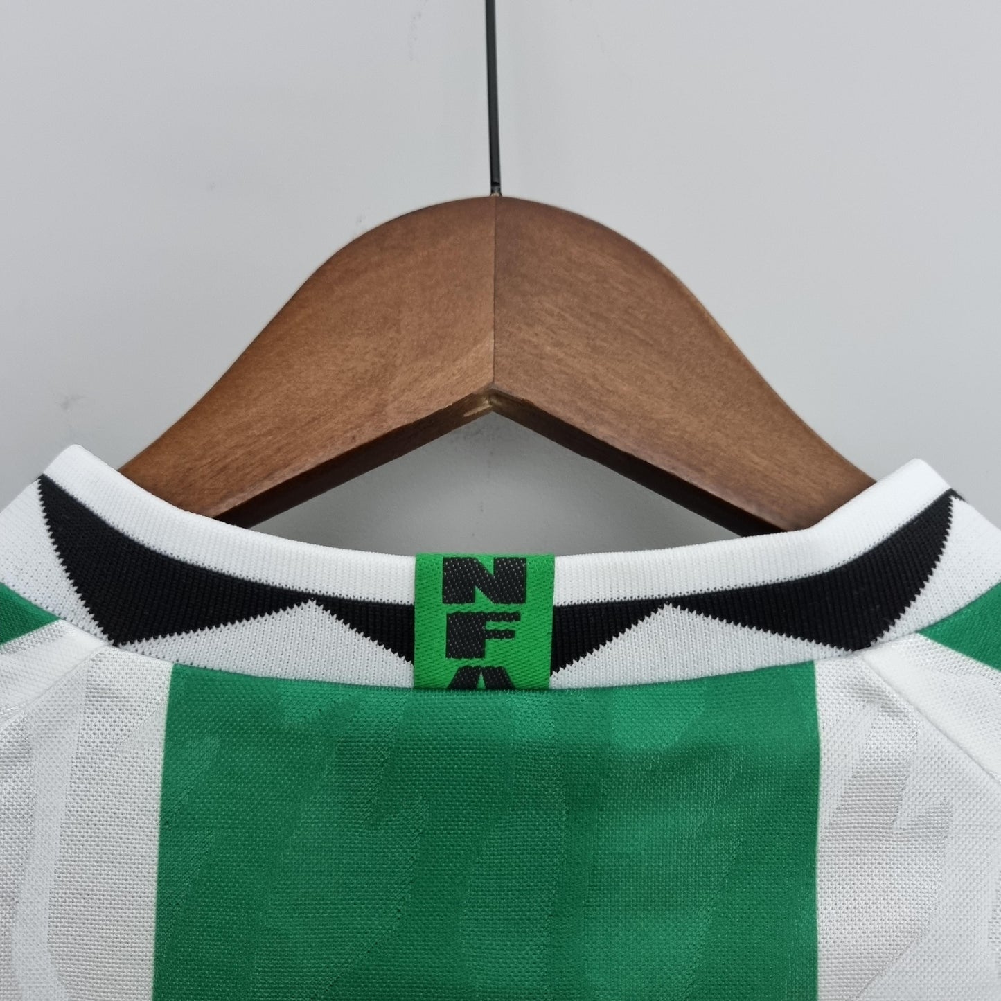 Nigeria 1996–1998 Retro Away Shirt – Super Eagles Style in Full Flight