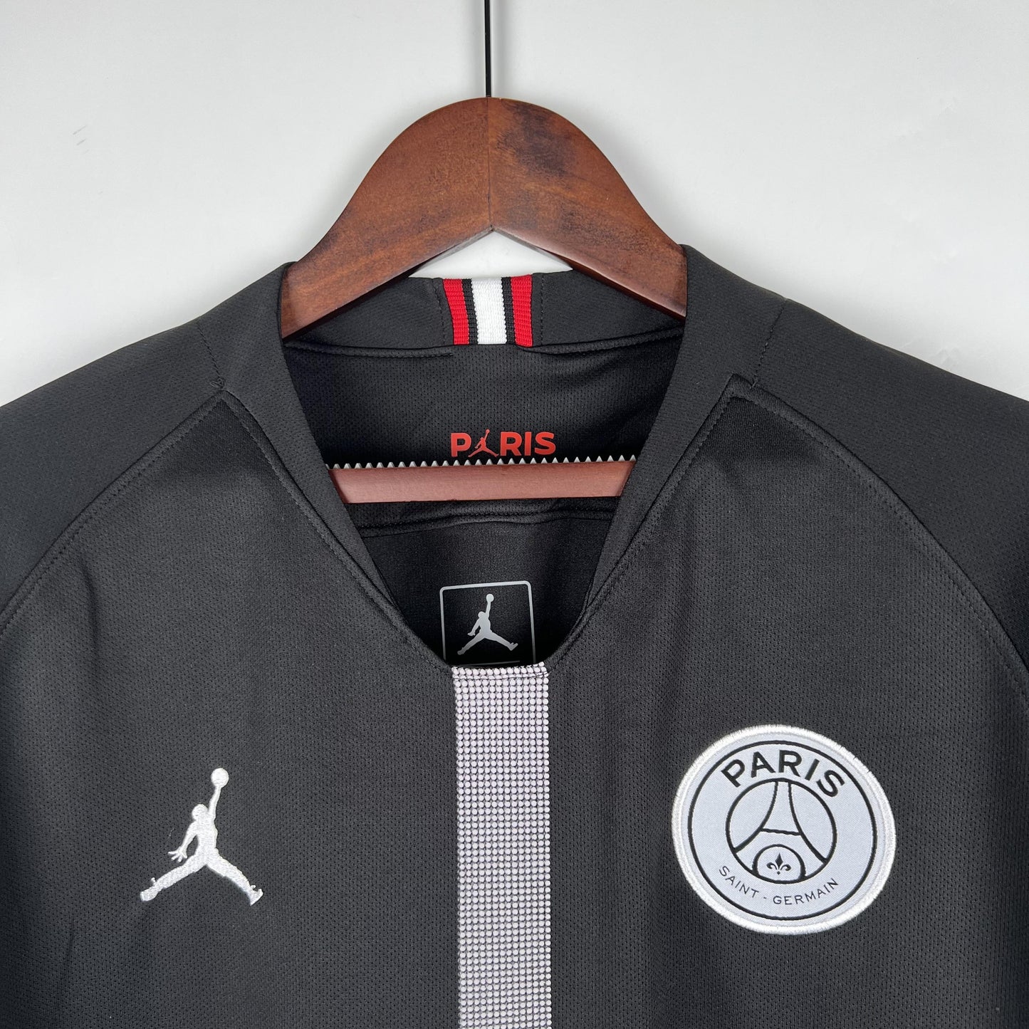Paris Saint-Germain 2018–2019 Retro Black Shirt
