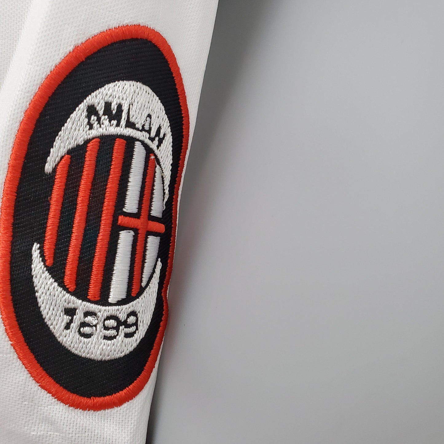 AC Milan 1995–1997 Retro Away Shirt – A Classic Rossoneri Statement