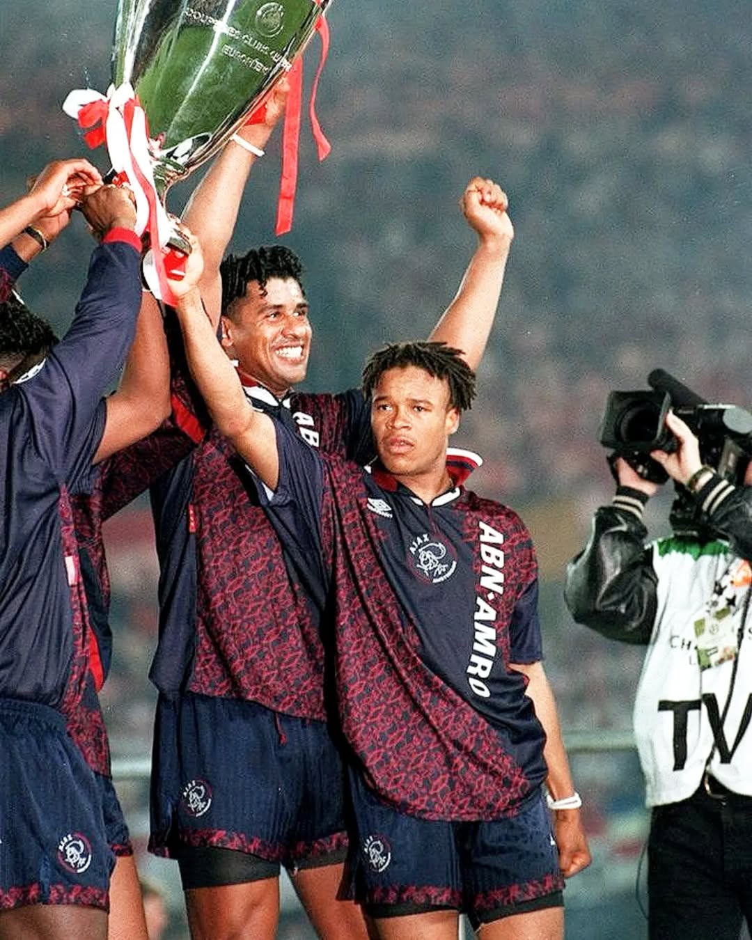 Ajax 1994/1995 Retro Away Shirt – Relive a Golden Era