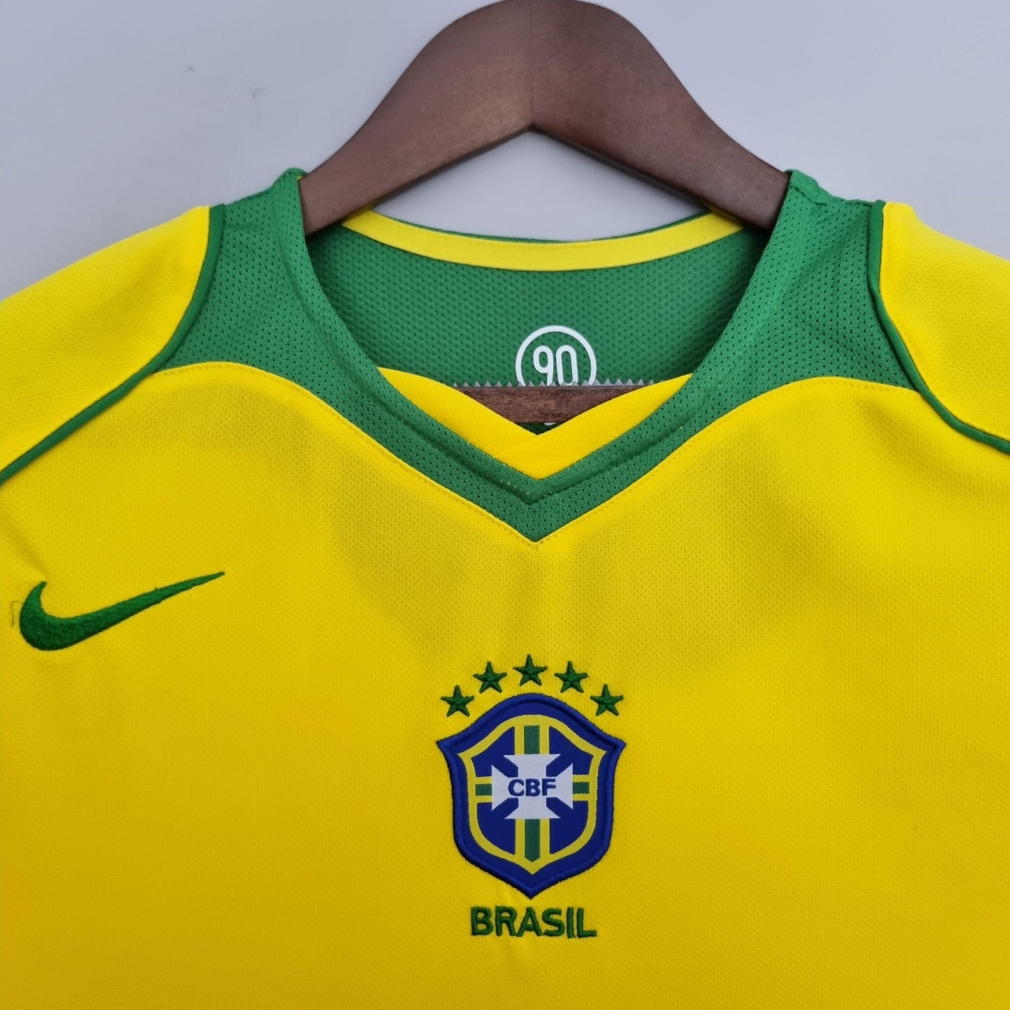 Brazil 2004–2006 Home Retro Shirt – Samba Style and World Champion Swagger