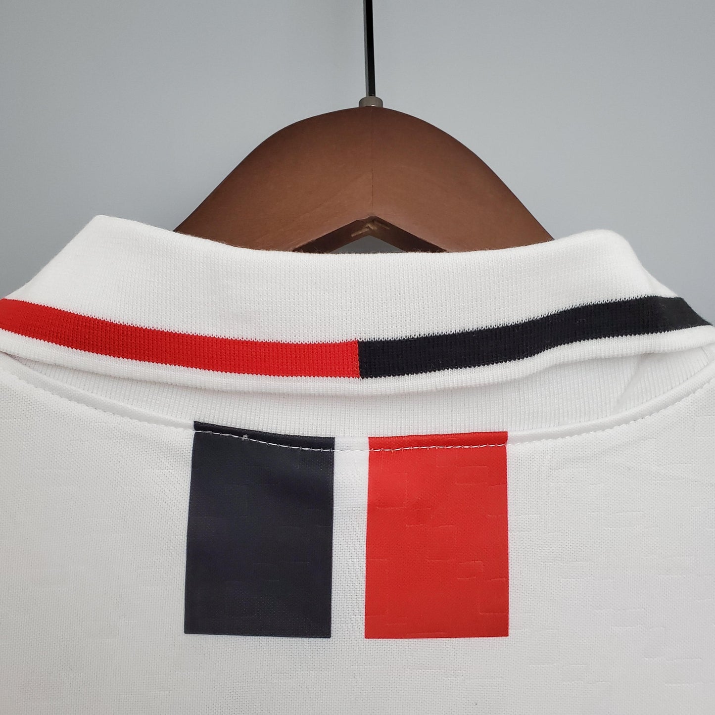 AC Milan 1995–1997 Retro Away Shirt – A Classic Rossoneri Statement